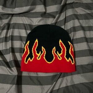 Black & Red Flame Knit Beanie - Unbranded